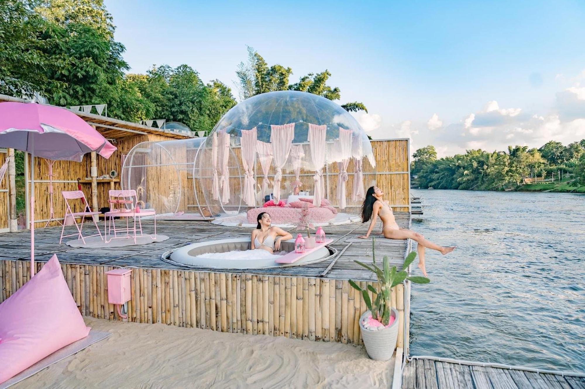 The Three Bubble Houses Sai Yok Luaran gambar